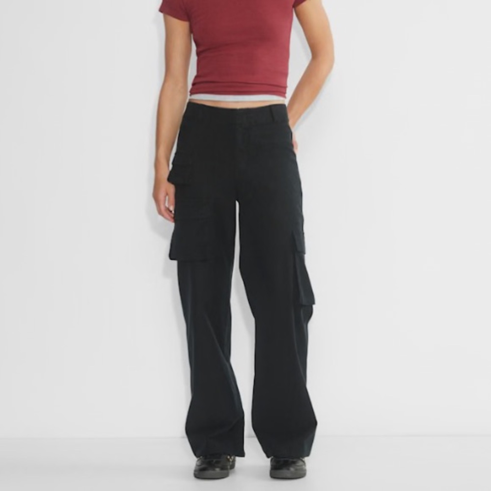 Aritzia - TNA Black Cargo Pants